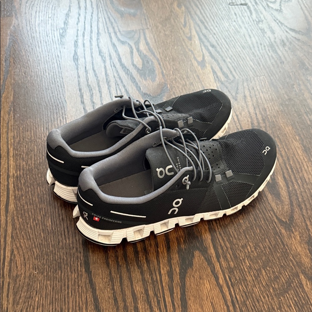 On Cloud 6 Sneaker Size 9